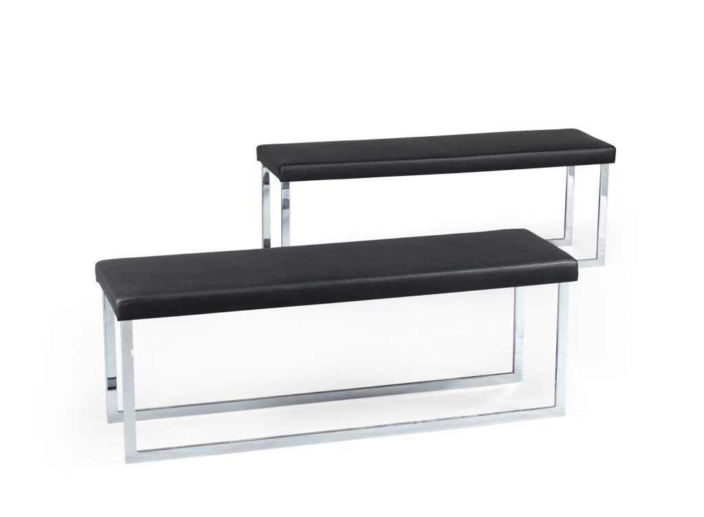 View full screen - View 1 of Lot 2021. XXth century work, Pair of benches, circa 2000 | Travail du XXe siècle, Paire de banquettes, vers 2000.