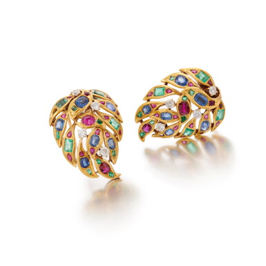 View full screen - View 1 of Lot 55. CARTIER | PAIR OF GEM-SET AND DIAMOND CLIP-BROOCHES (COPPIA DI SPILLE A CLIP CON PIETRE DI COLORE E DIAMANTI).