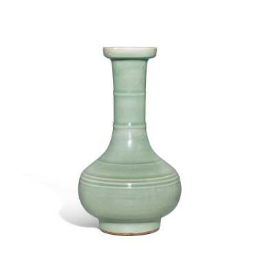 View full screen - View 1 of Lot 153. An exceptional and rare 'Longquan' celadon-glazed 'bamboo-neck' vase, Southern Song dynasty | 南宋 龍泉窰青釉弦紋盤口瓶.