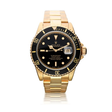全螢幕檢視 - 查看42ROLEX | REFERENCE 16808 SUBMARINER A YELLOW GOLD AUTOMATIC CENTER SECONDS WRISTWATCH WITH DATE AND BRACELET, CIRCA 1984的1
