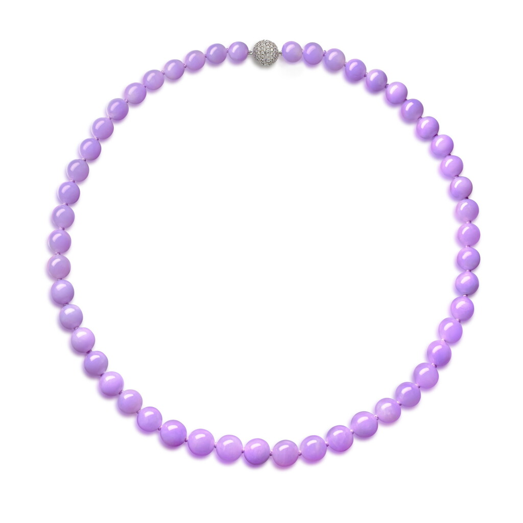 View full screen - View 1 of Lot 1720. Lavender Jadeite and Diamond Necklace | 天然紫色翡翠 配 鑽石 項鍊.