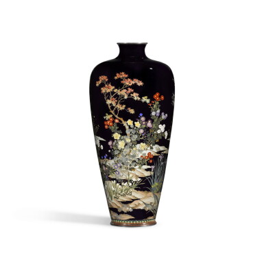 View full screen - View 1 of Lot 146. A CLOISONNÉ VASE, MEIJI PERIOD, LATE 19TH CENTURY.