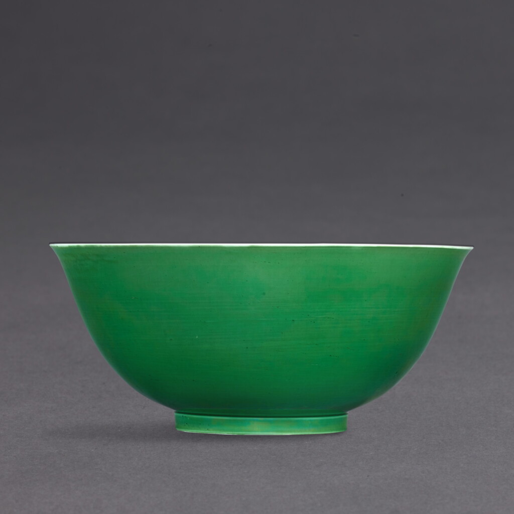 View full screen - View 1 of Lot 3502. An extremely rare large apple-green glazed bowl, Seal mark and period of Qianlong | 清乾隆 綠釉撇口盌 《大清乾隆年製》款.