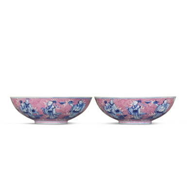View full screen - View 1 of Lot 34. A pair of underglaze-blue and puce-enamelled 'immortals' bowls, Marks and period of Guangxu | 清光緒 青花胭脂紅八仙過海紋盌一對 《大清光緒年製》款.