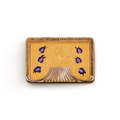 View full screen - View 1 of Lot 20. An unusual gold and enamel snuff box, probably Hanau, circa 1810 | Tabatière en or et émail, probablement Hanau, vers 1810 .