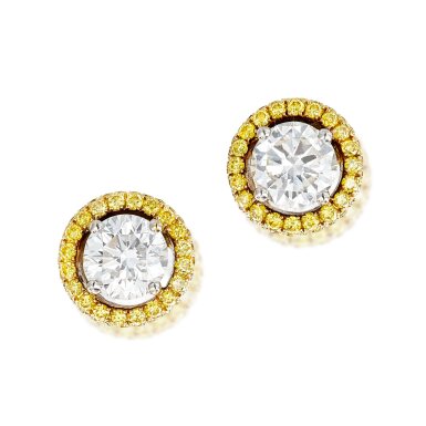 View full screen - View 1 of Lot 649. Pair of Diamond and Coloured Diamond Ear Studs | 格拉夫 | 鑽石 配 彩色鑽石 耳環一對.