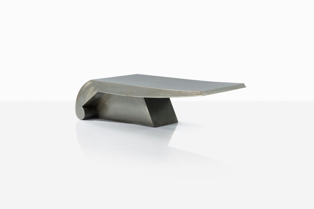 View full screen - View 1 of Lot 166. Table basse passif.
