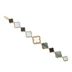 VAN CLEEF & ARPELS | 'ALHAMBRA' MOTHER-OF-PEARL AND ONYX BRACELET-WATCH 梵克雅寶 | 'Alhambra' 珍珠母 配 縞瑪瑙 女仕腕錶