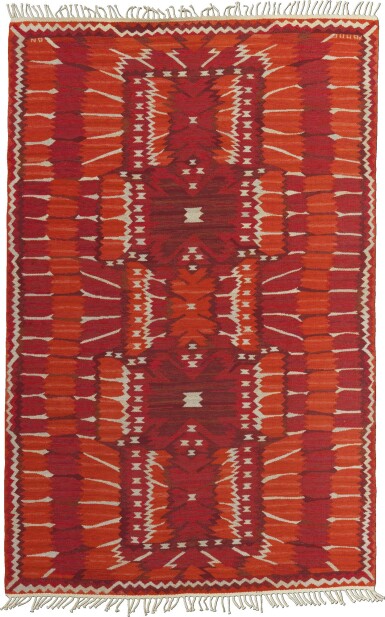 View full screen - View 1 of Lot 96. BARBRO NILSSON | "STRÅLBLOMMAN, RÖD" RUG.