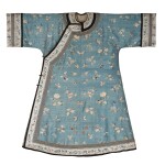 A blue-ground kesi 'floral' lady's robe, Qing dynasty, 19th century | 清十九世紀 藍地緙絲花卉紋夾袍