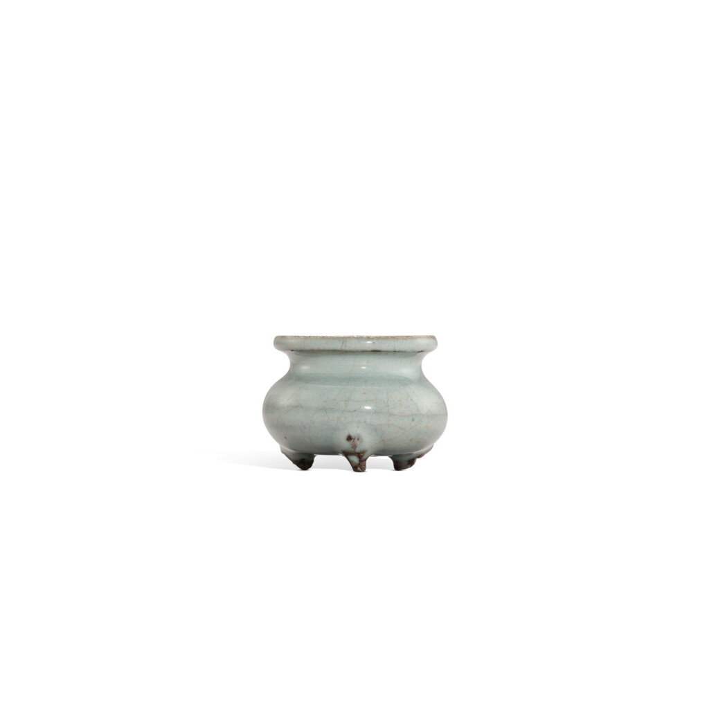 View full screen - View 1 of Lot 3304. A small Junyao blue-glazed tripod incense burner, Yuan dynasty | 元 鈞窰天藍釉三足小爐.