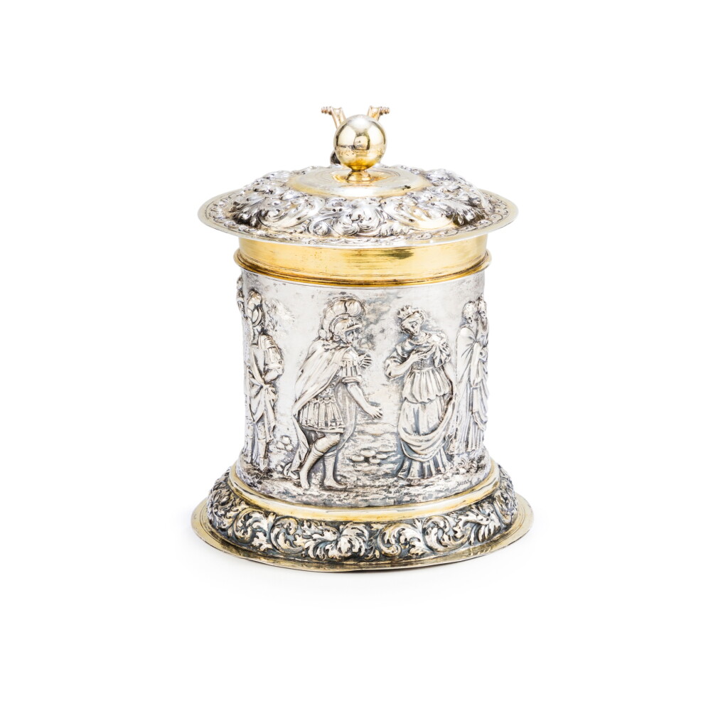 View full screen - View 1 of Lot 134. A German silver and parcel-gilt silver tankard, Gabriel Bessmann, Augsburg, probably 1689 | Chope en argent et vermeil par Gabriel Bessmann, Augsburg, probablement 1690 .