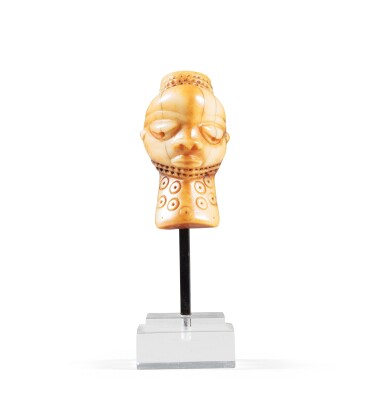 View full screen - View 1 of Lot 131. Pendentif ikoko, Pende, République Démocratique du Congo | Pende ikoko pendant, Democratic Republic of the Congo.