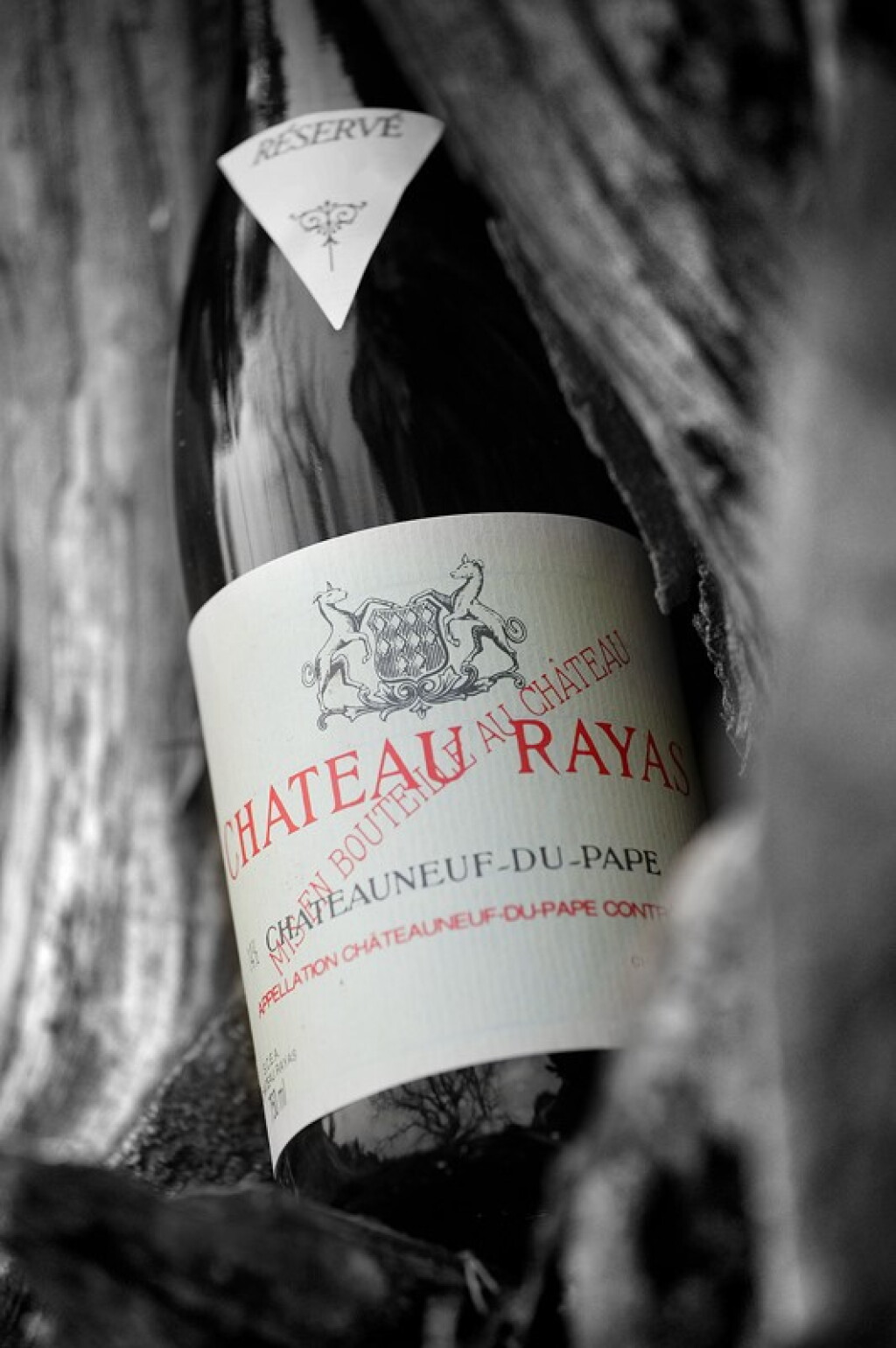 View full screen - View 1 of Lot 282. Châteauneuf du Pape, Réservé 2001 Château Rayas (6 BT).