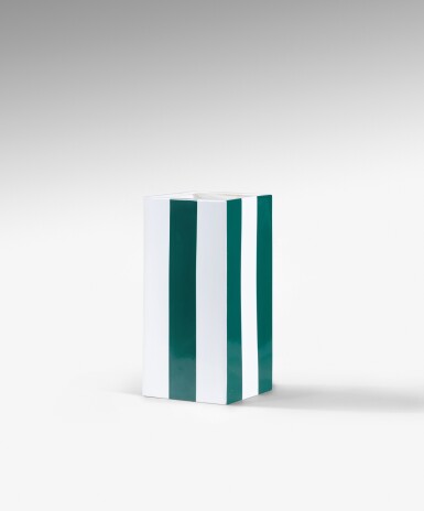 View full screen - View 1 of Lot 101. Vase.