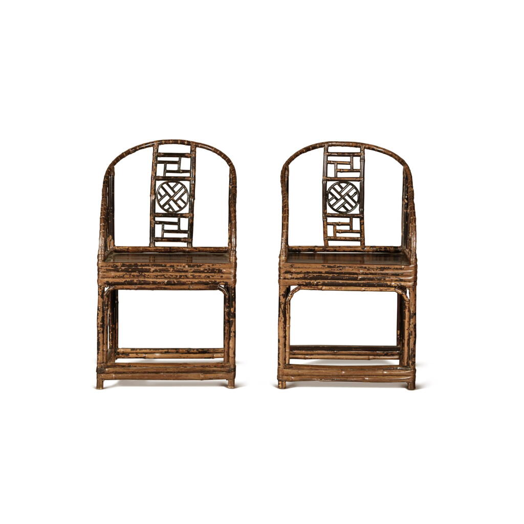 View full screen - View 1 of Lot 755. A pair of lacquered bamboo continuous horseshoe-back armchairs (Quanyi), Qing dynasty, 19th century | 清十九世紀 竹黑漆圈椅一對.