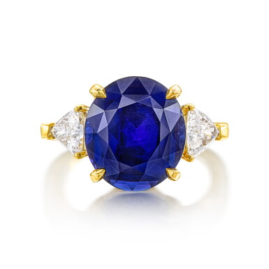 View full screen - View 1 of Lot 347. Sapphire and Diamond Ring | 天然 「斯里蘭卡」未經加熱 藍寶石 配 鑽石 戒指.