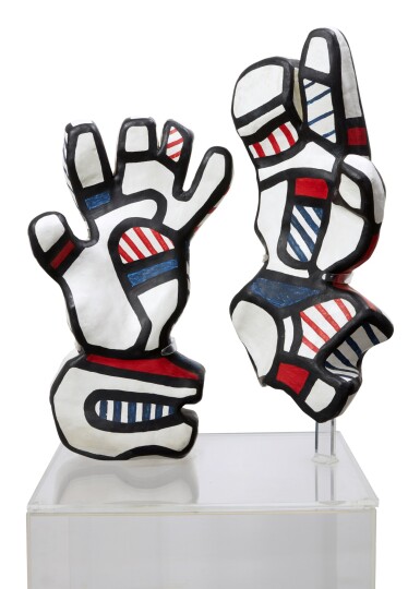 View full screen - View 1 of Lot 307. Gants n°17 avec manchettes.