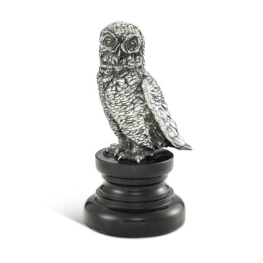 View full screen - View 1 of Lot 226. A Fabergé gem-set silver and hardstone ink well in the form of an owl, 1st Silver Artel, St Petersburg, 1908-1917.