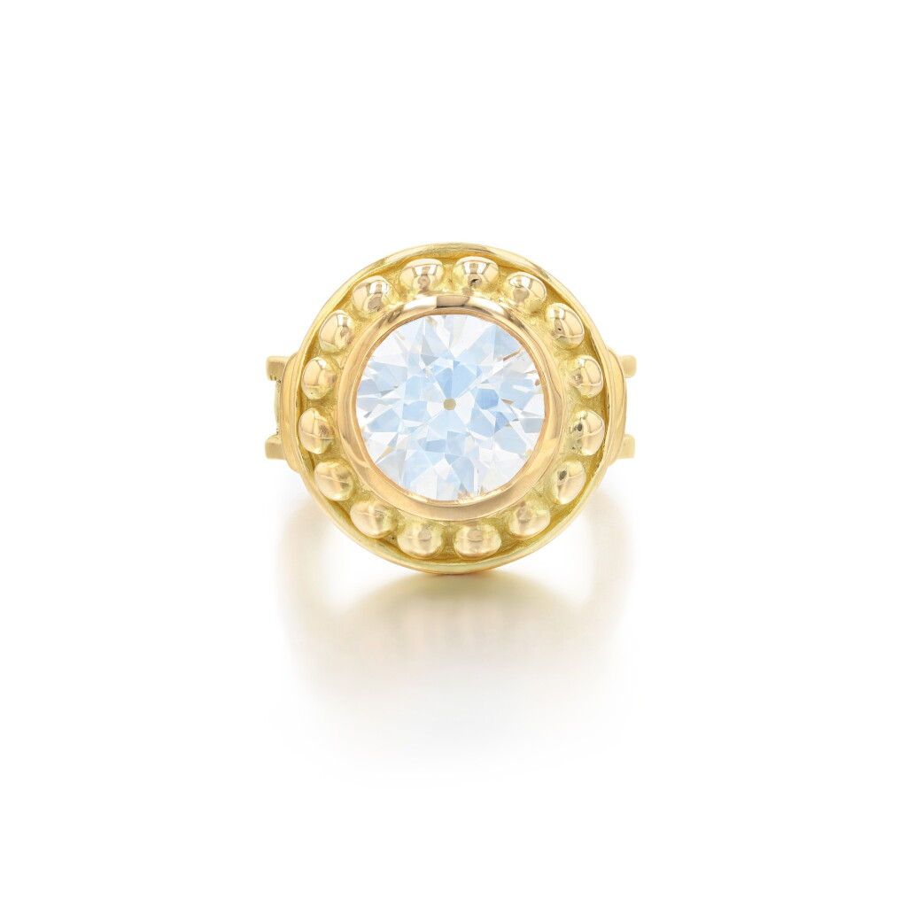View full screen - View 1 of Lot 194. Bague diamant | Diamond ring.