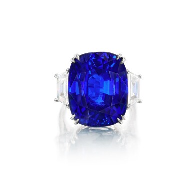 View full screen - View 1 of Lot 1835. Sapphire and Diamond Ring | 26.08克拉 天然「緬甸皇家藍」未經加熱藍寶石 配 鑽石戒指.