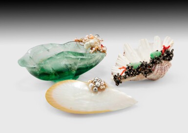 View full screen - View 1 of Lot 204. Three cups with silver and gold mounts attributed to Ghelli, Milan, circa 1970 | Trois coupes montées en or et argent attribuées à Ghelli, Milan, vers 1970.