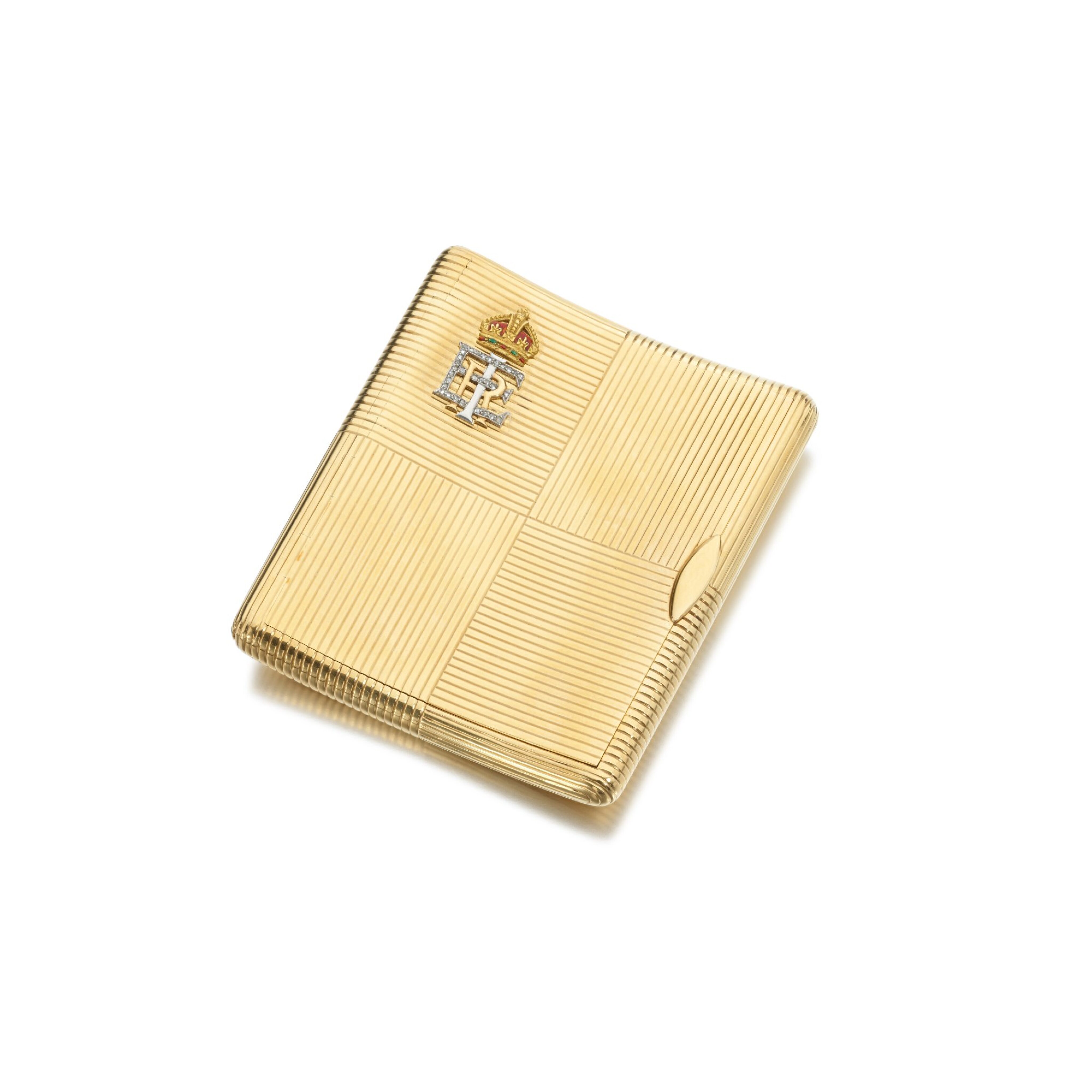 gold sequin cigarette case 14 Karat 1910 Faberge (Yellow Gold) Shreve, Crump & Low 18 Cigarettes Sequin Cigarette Purse Collection (For