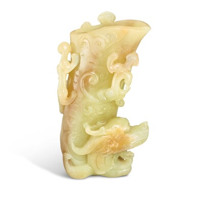 View full screen - View 1 of Lot 3617. A yellow jade 'dragon' rhyton Qing dynasty, Qianlong period | 清乾隆 黃玉龍首盃.