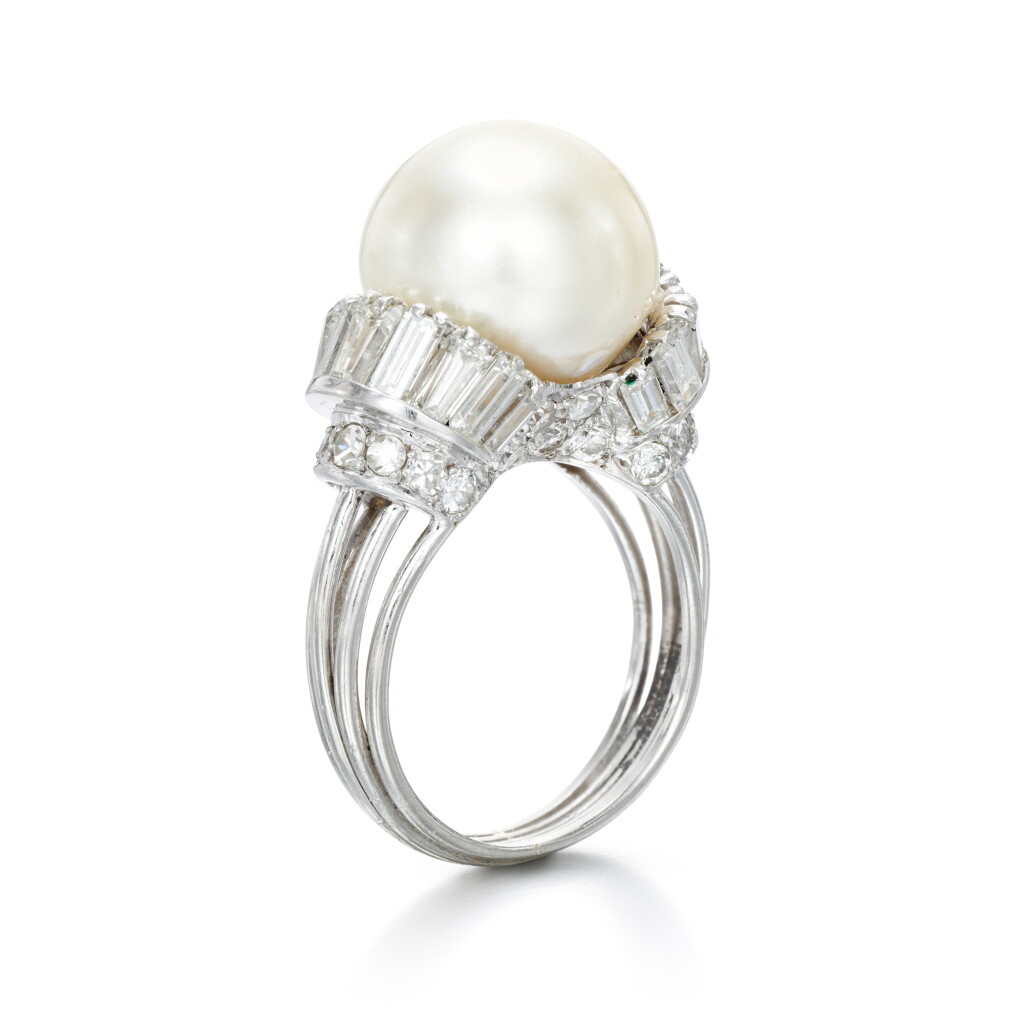 全螢幕檢視 - 查看78Cultured pearl and diamond ring的1