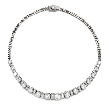View full screen - View 1 of Lot 261. Diamond necklace.