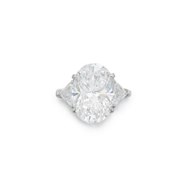 View full screen - View 1 of Lot 20. Diamond Ring.