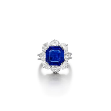 View full screen - View 1 of Lot 1806. Sapphire and Diamond Ring | 海瑞溫斯頓 | 6.95克拉 天然 「馬達加斯加」未經加熱藍寶石 配 鑽石 戒指.