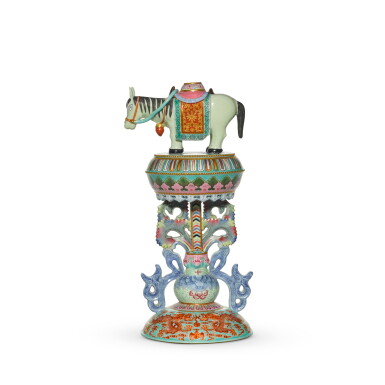 View full screen - View 1 of Lot 22. A famille-rose altar ornament, Seal mark and period of Qianlong | 清乾隆 粉彩紺馬寶佛供 《大清乾隆年製》款.