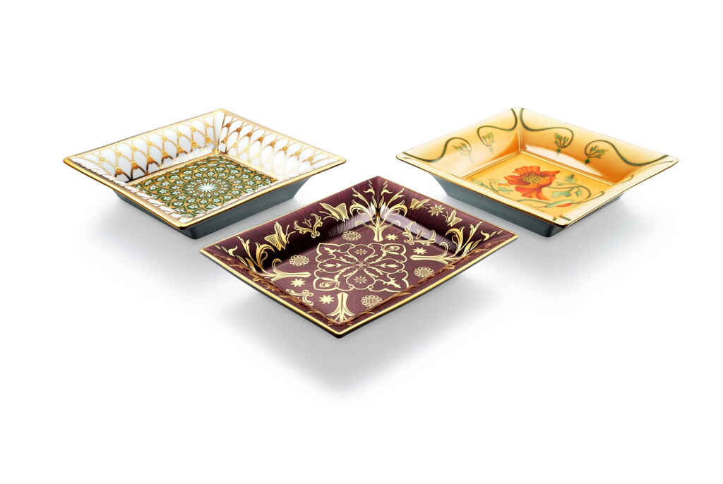 View full screen - View 1 of Lot 8181. Porcelain de Limoges | A set of three commemorative Limoges porcelain and enamel dishes, Circa 2007, 2013 and 2017 | 百達翡麗 | Porcelain de Limoges | 一套三件利摩日陶瓷及琺瑯擺飾盤,約2007、2013及2017年製.