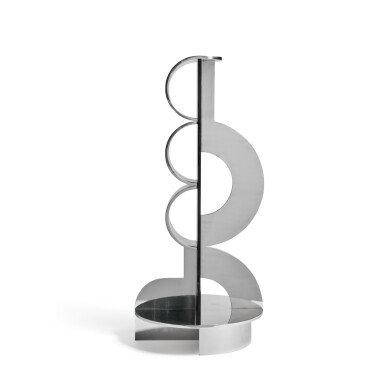 Modern Sculpture with Intersecting Arcs