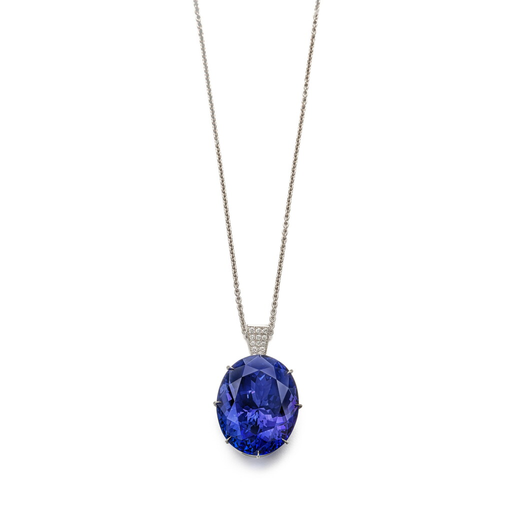 View full screen - View 1 of Lot 1736. Tanzanite and Diamond Pendant Necklace | 坦桑石 配 鑽石 項鏈.