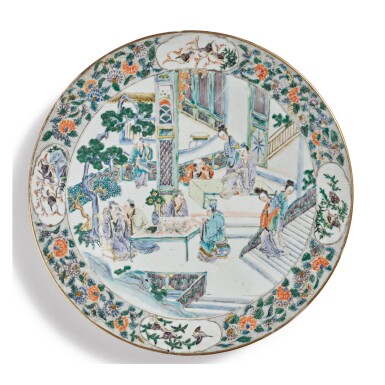View full screen - View 1 of Lot 1861. A CHINESE FAMILLE-VERTE DISH, QING DYNASTY, 18TH CENTURY | 清十八世紀 五彩人物故事圖盤.