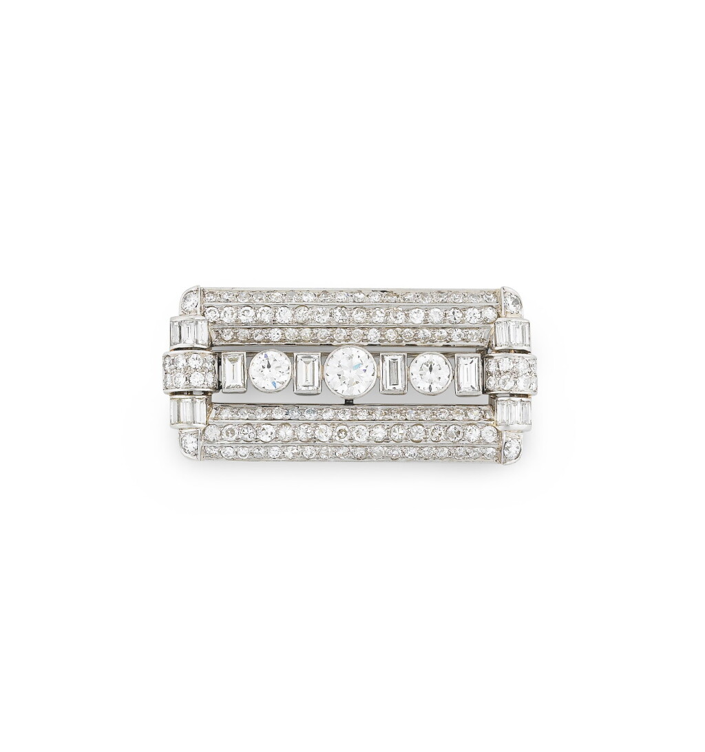 View full screen - View 1 of Lot 18. BROCHE DIAMANTS | DIAMOND BROOCH.
