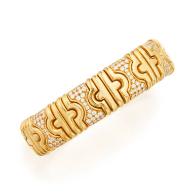 View full screen - View 1 of Lot 52. GOLD AND DIAMOND 'PARENTESI' BRACELET, BULGARI.