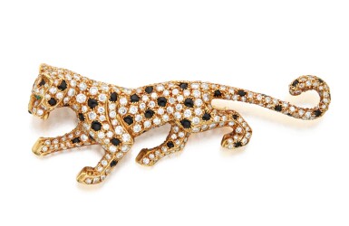 View full screen - View 1 of Lot 356. DIAMOND, ONYX AND EMERALD 'PANTHÈRE' BROOCH, CARTIER, FRANCE.
