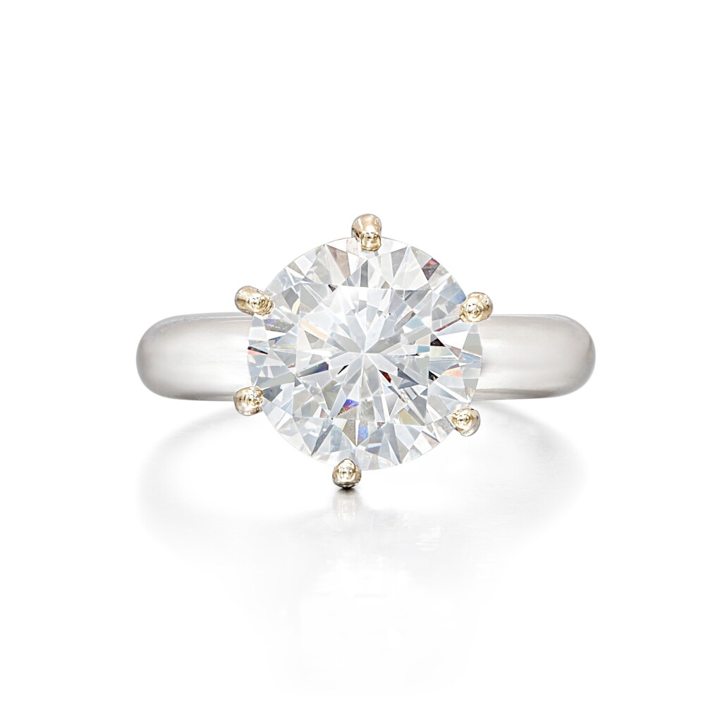View full screen - View 1 of Lot 1680. DIAMOND RING | 3.24克拉 圓形 F色 鑽石 戒指 .