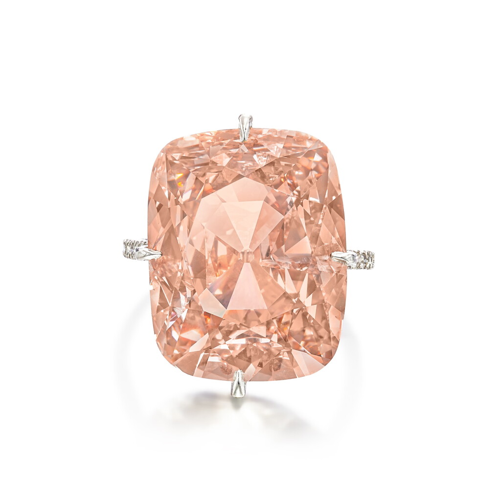 View full screen - View 1 of Lot 1734. A Rare Fancy Brown-Orange Diamond and Diamond Ring | JAR | 17.70克拉 彩棕橙色鑽石 配 鑽石 戒指.