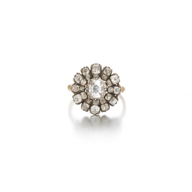 View full screen - View 1 of Lot 5. Diamond ring (Anello con diamanti).