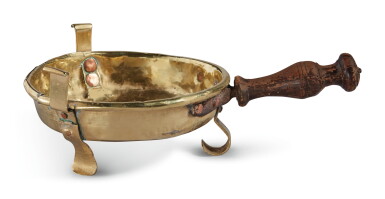 View full screen - View 1 of Lot 105. Dutch Baroque Brass Chaffing Dish, Early 18th century.