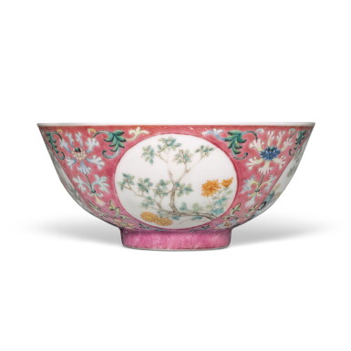 View full screen - View 1 of Lot 120. A pink-ground famille-rose sgraffiato 'medallion' bowl, Seal mark and period of Daoguang | 清道光 粉地軋道粉彩開光花卉紋盌 《大清道光年製》款.