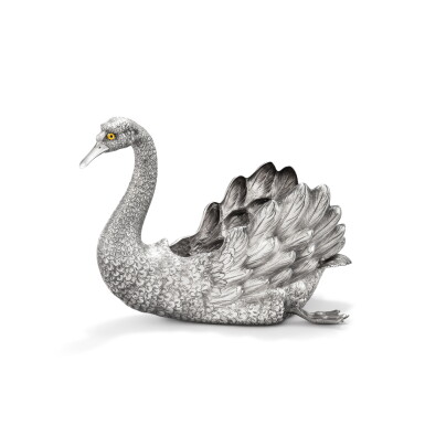 View full screen - View 1 of Lot 42. An Italian silver swan, Ilario Pradella for Buccellati, Milan, circa 1980 | Cygne en argent par Ilario Pradella pour Buccellati, Milan, vers 1980 .