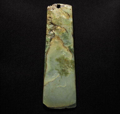 View full screen - View 1 of Lot 243. A JADE BLADE NEOLITHIC PERIOD | 新石器時代 玉鏟.