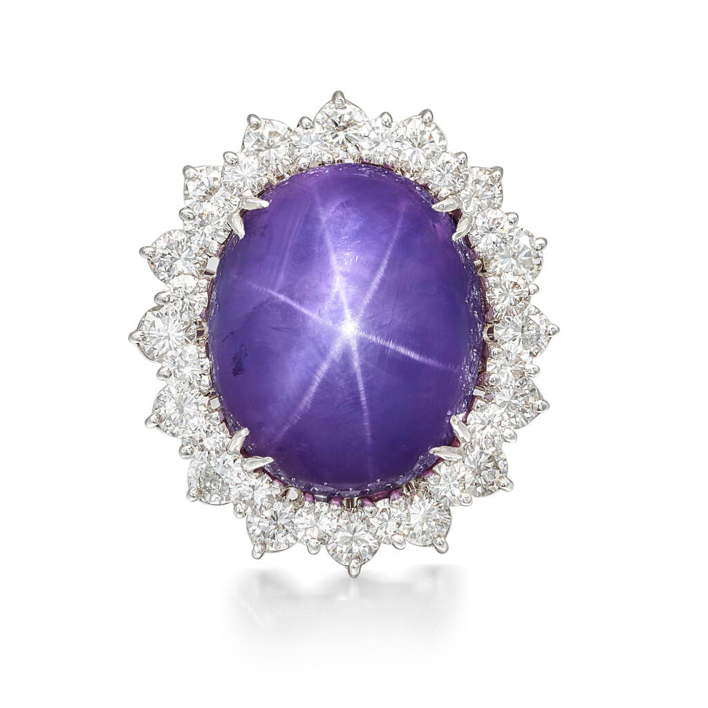 View full screen - View 1 of Lot 1865. PURPLE STAR SAPPHIRE AND DIAMOND RING | 天然 「斯里蘭卡」未經加熱星光紫色剛玉 配 鑽石 戒指.