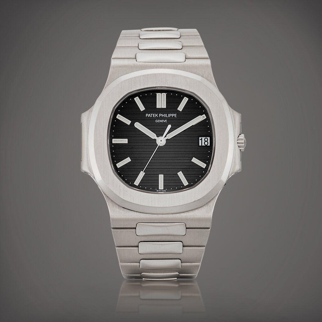 View full screen - View 1 of Lot 2277. Nautilus, Reference 3711 | A white gold bracelet watch with date, Made in 2005 | 百達翡麗 | Nautilus 型號3711 | 白金鏈帶腕錶,備日期顯示,2005年製.