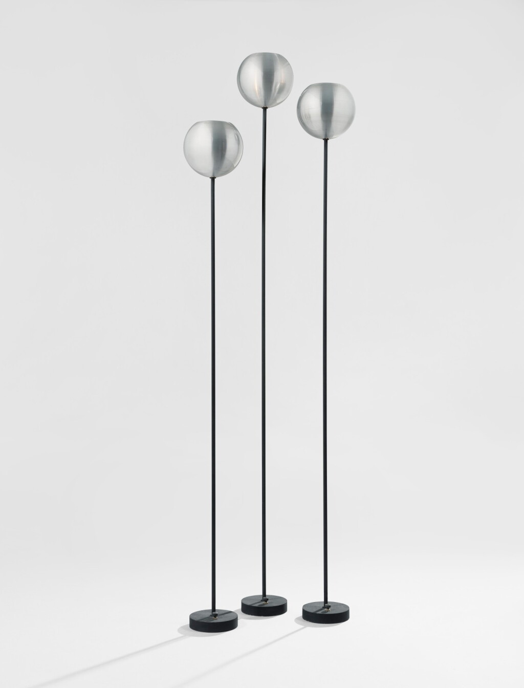 View full screen - View 1 of Lot 71. Lampadaires, modèle n°1081a.